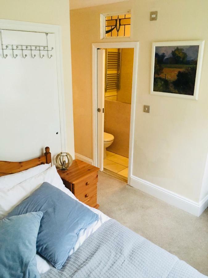 Little Brighton Beach Apartments - Also Separate Spa Cabin And Watersports Esterno foto